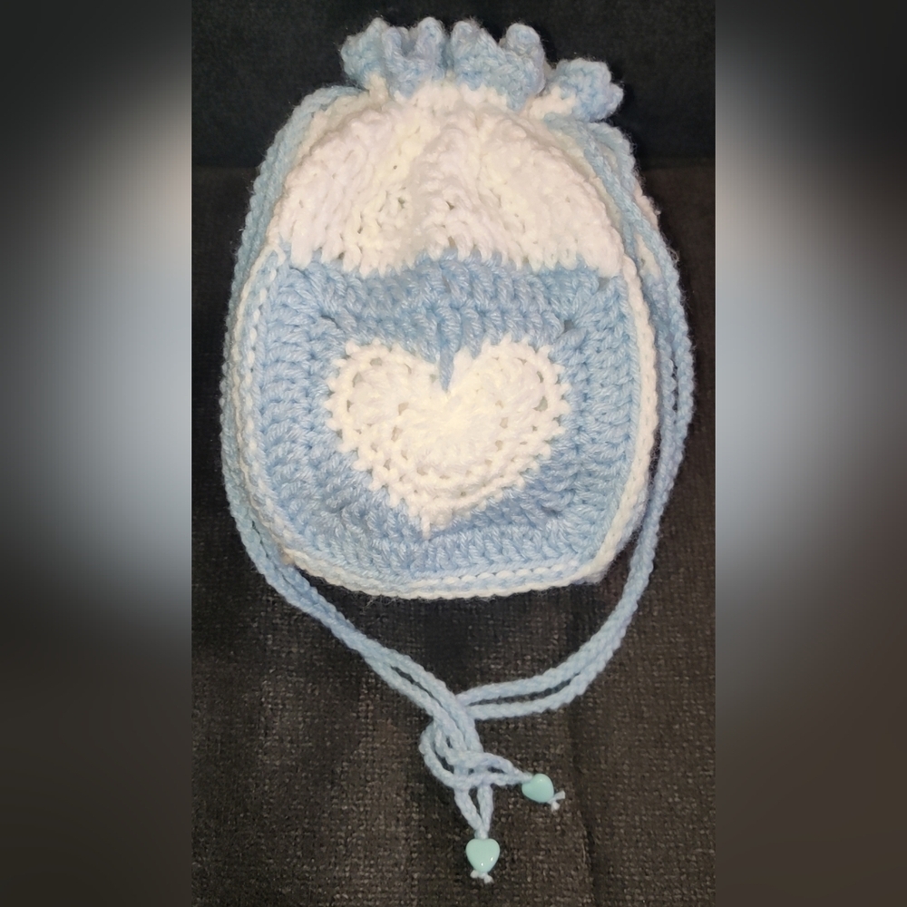 🩵 Crocheted Heart Granny Square Drawstring Pouch 🩵 - Picture 3 of 4